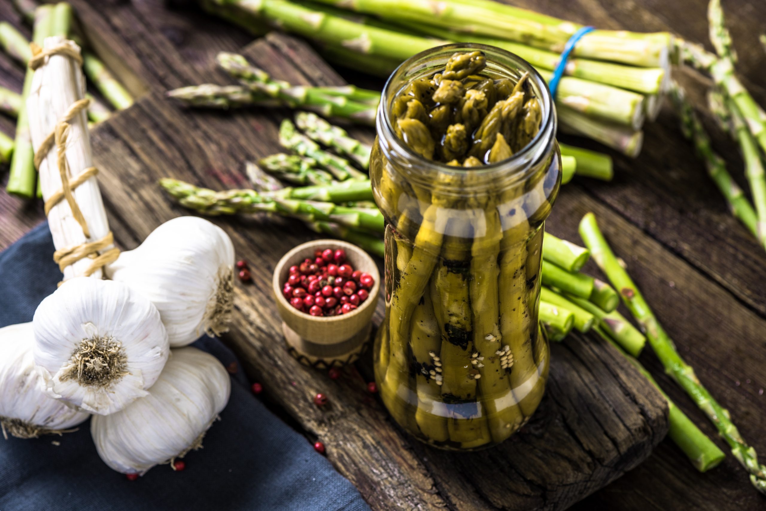 Spicy Pickled Asparagus