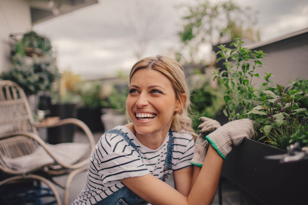 Eating right is as difficult as ever, but growing and canning your own produce gives you more control and can help you feel confident in your food’s nutritional value. Two ways that canning can do this is through supply chain independence, and sustainability. 